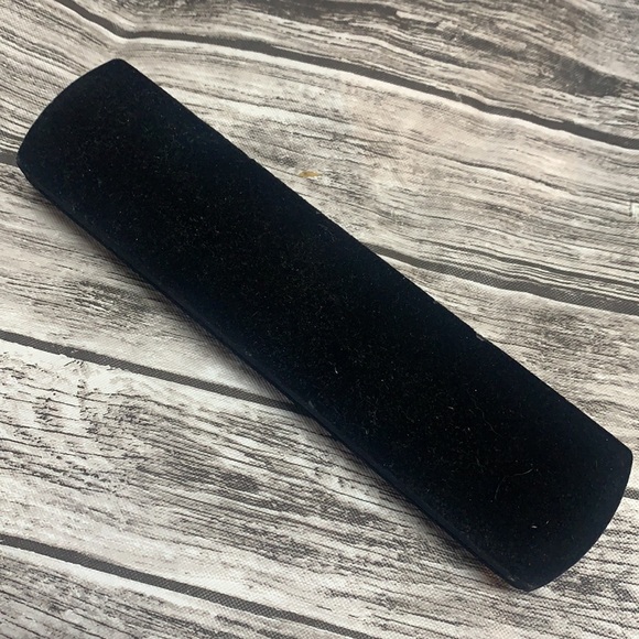 Team Canada 🇨🇦 2002 Vtg Double Gold Champions Collectors Pins and Case - Picture 4 of 7